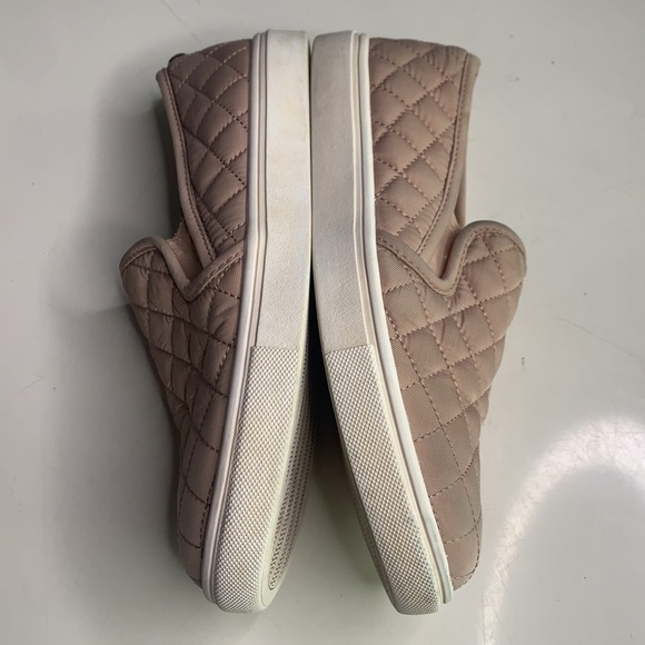 Steve Madden Quilted Slip On Sneaker Casual Rose Blush neutral 6 - Picture 8 of 12